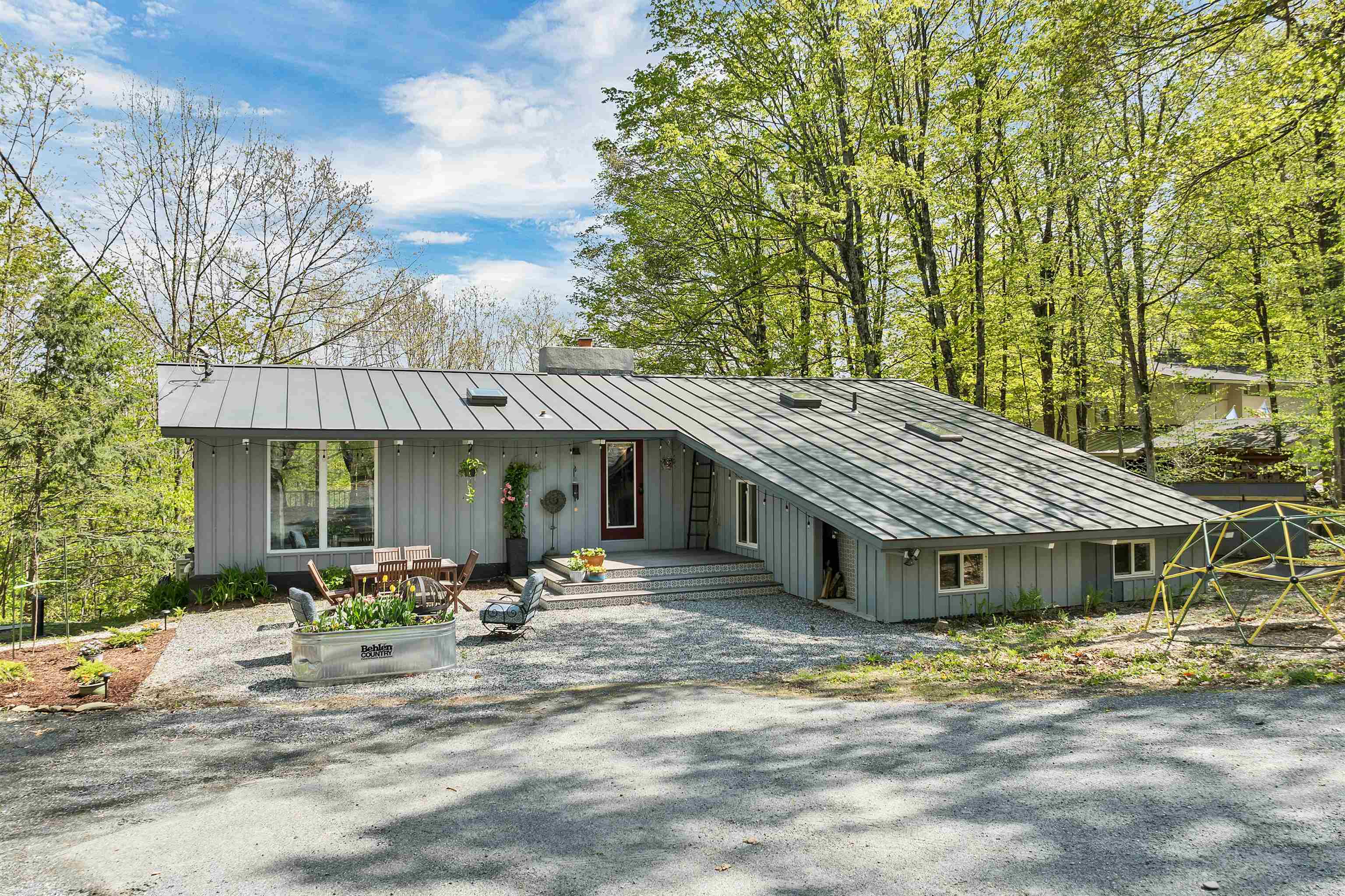 near 25 Linden Hill Street Woodstock, VT 05091 Property 2