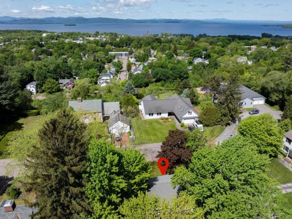 162 Crescent Road