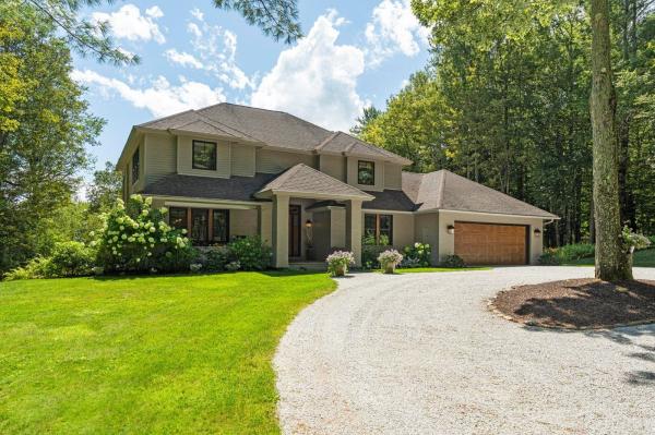 21 Pinnacle Point