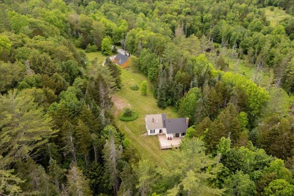 1595 Healdville Road