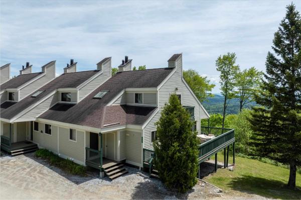 182 Okemo Trailside Extension