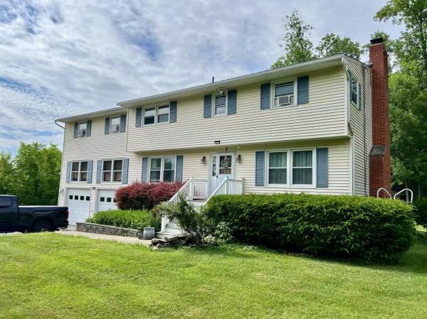 166 Lakeview Drive