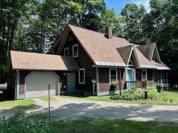 75 Ledgewood Drive