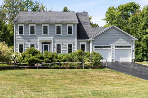900 Ledgewood Drive