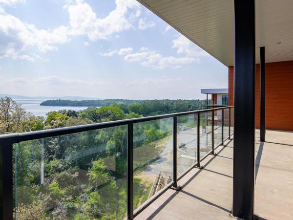 125 Cambrian Way