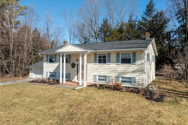 10 Spruce Lane